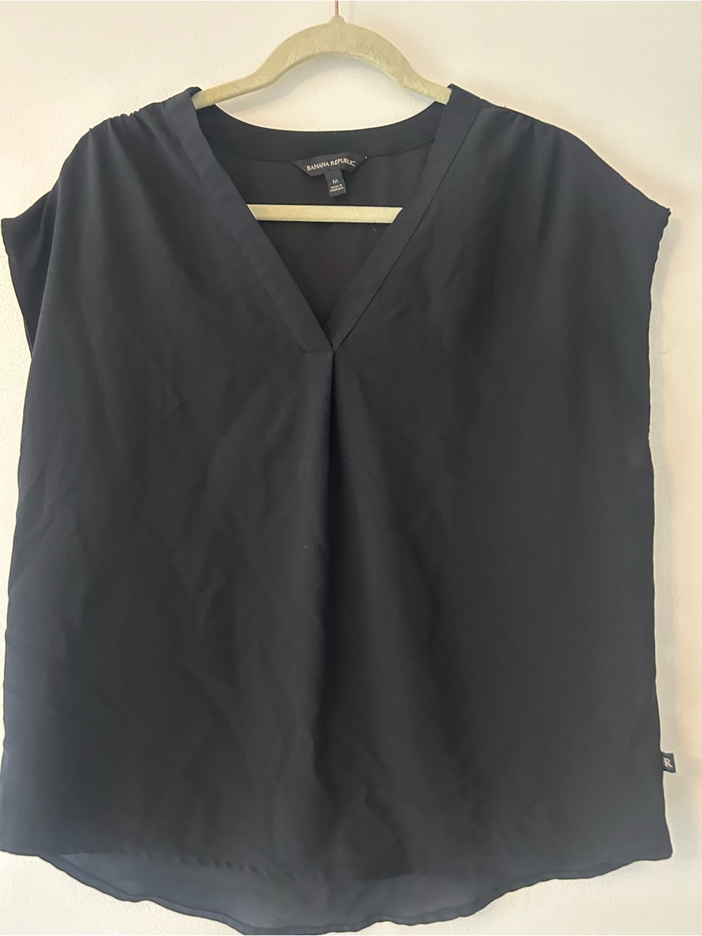Banana Republic Black V-Neck Flutter Sleeve Blouse